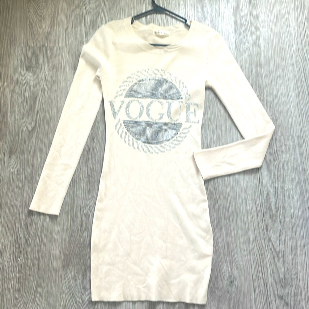 Knitted Crepe Beige Summer Dress Size S/M Long Sleeve Bejewlled